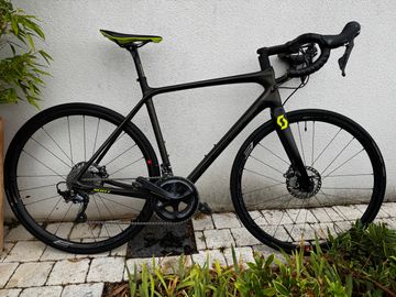 Scott Addict 10 disc 2019 2019 Road & Gravel usato, Nero — immagine 1 di 6