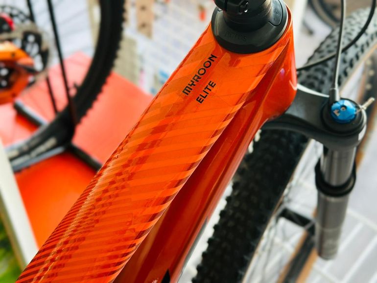 Used KTM Myroon Shimano Deore XT 2024 Mountainbike, Orange — image 4 of 5