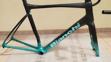 Bianchi Specialissima RC Durace Di2 2025 Frameset 2025 Road & Gravel usato, Verde — immagine 1 di 12