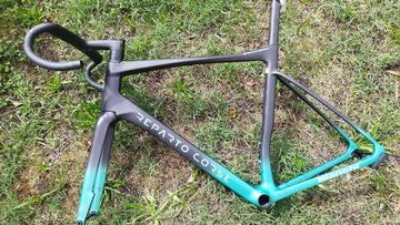 Bianchi Specialissima RC Durace Di2 2025 Frameset 2025 Road & Gravel usato, Verde — immagine 4 di 12