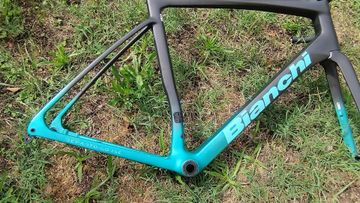 Bianchi Specialissima RC Durace Di2 2025 Frameset 2025 Road & Gravel usato, Verde — immagine 3 di 12