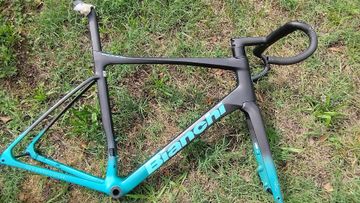 Bianchi Specialissima RC Durace Di2 2025 Frameset 2025 Road & Gravel usato, Verde — immagine 2 di 12