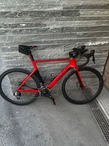 Używany Canyon Aeroad CF SLX Disc 9.0 LTD 2018 2018 Road & Gravel — zdjęcie 2 z 11