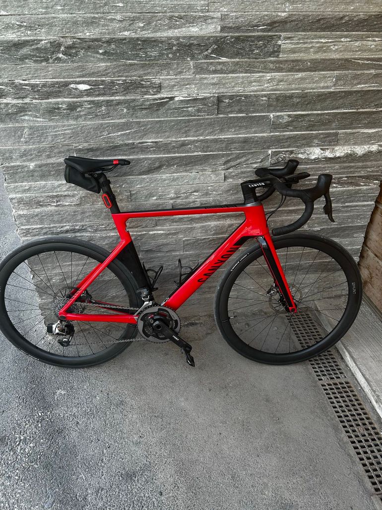Używany Canyon Aeroad CF SLX Disc 9.0 LTD 2018 2018 Road & Gravel — zdjęcie 2 z 11