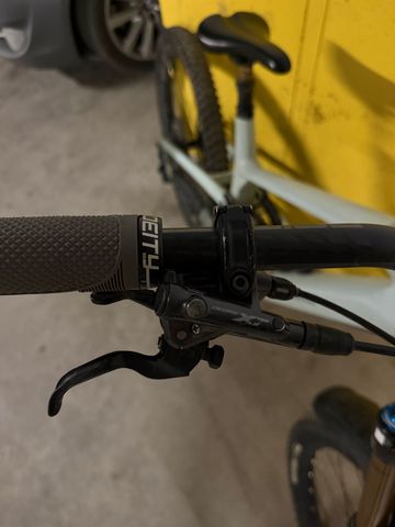 Tweedehands Lapierre Spicy Shimano SLX High pivot 2025 Mountainbike — afbeelding 9 van 11
