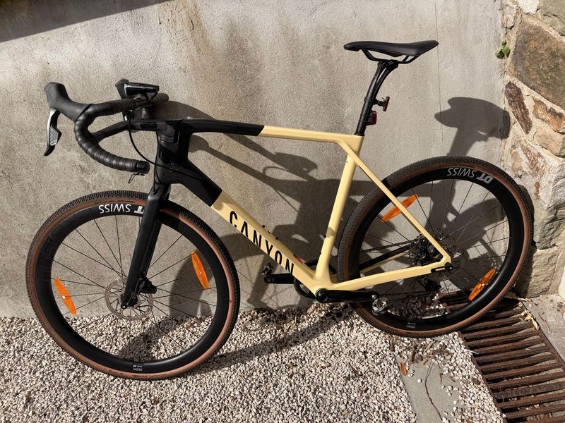 Tweedehands Canyon Grail CF SL 7 eTap 2022 2022 Road & Gravel