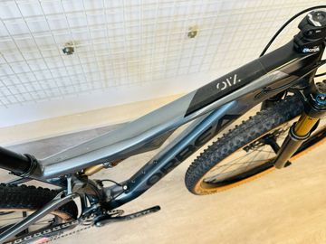 Used Orbea OIZ M-LTD 2020 2020 Mountainbike, Black — image 6 of 8