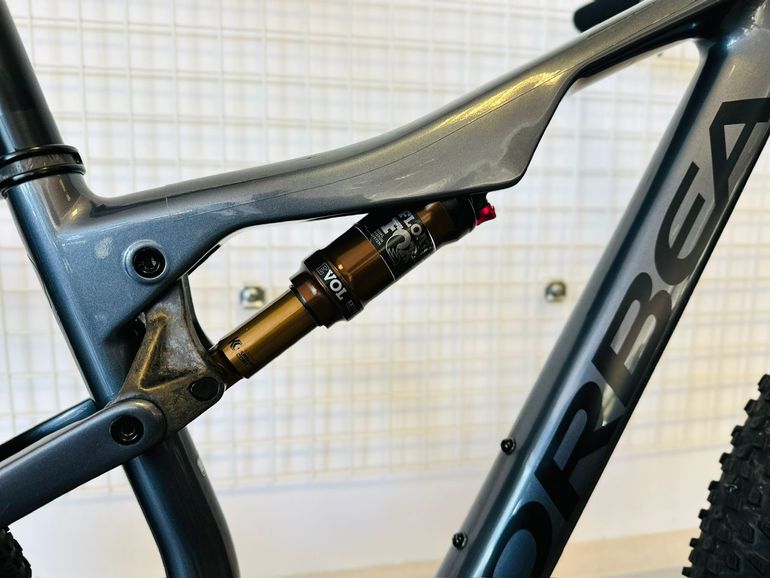 Used Orbea OIZ M-LTD 2020 2020 Mountainbike, Black — image 4 of 8