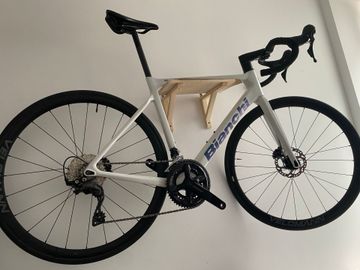 Used Bianchi Sprint 105 2025 2025 Road & Gravel, Light Gray — image 2 of 8
