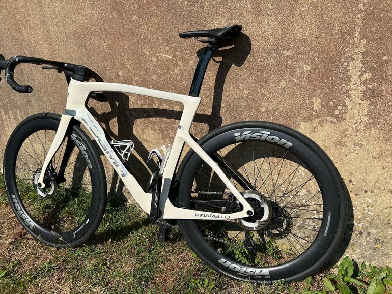 Käytetty Pinarello Dogma F 2025 Frameset 2025 Road & Gravel — kuva 2 / 11