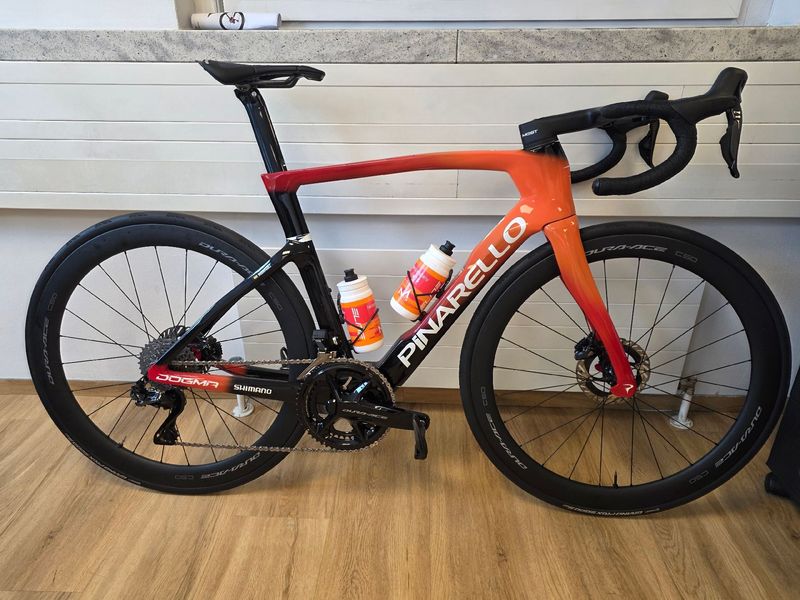 Used Pinarello DOGMA F DURA ACE Di2 2025 2025 Road & Gravel