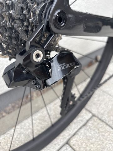 Scott Addict Shimano 105 2024 Road & Gravel usato, Verde — immagine 4 di 6