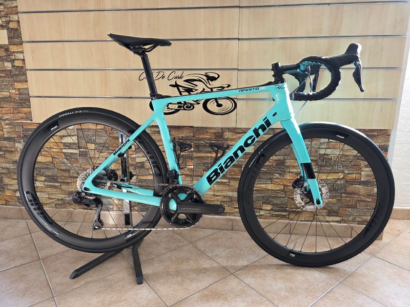 Used Bianchi Infinito Shimano Ultegra Di2 2024 Road & Gravel