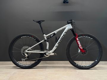 Specialized S-Works Epic 8 2026 Mountainbike usato, Grigio chiaro — immagine 1 di 11