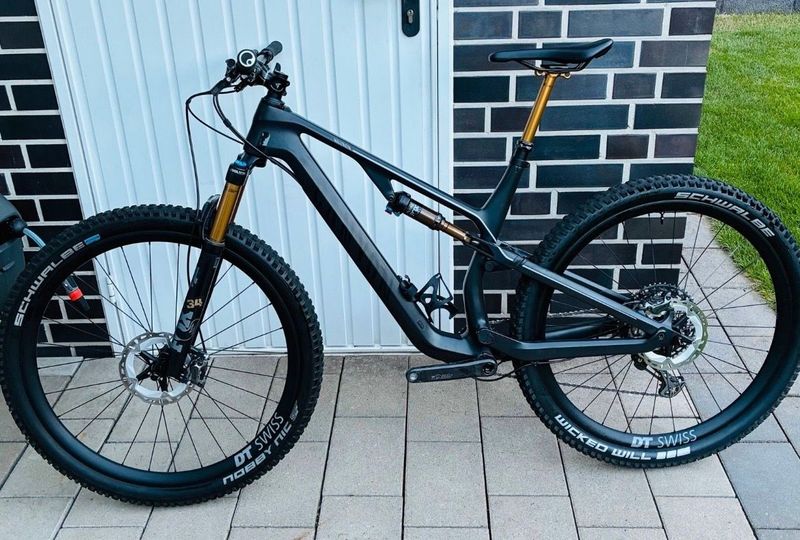 Used Canyon CF 9 XTR 29 2021 MTB