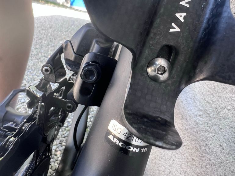 Used Argon 18 E117 Shimano Ultegra Di2 2024 Road & Gravel, Black — image 4 of 11