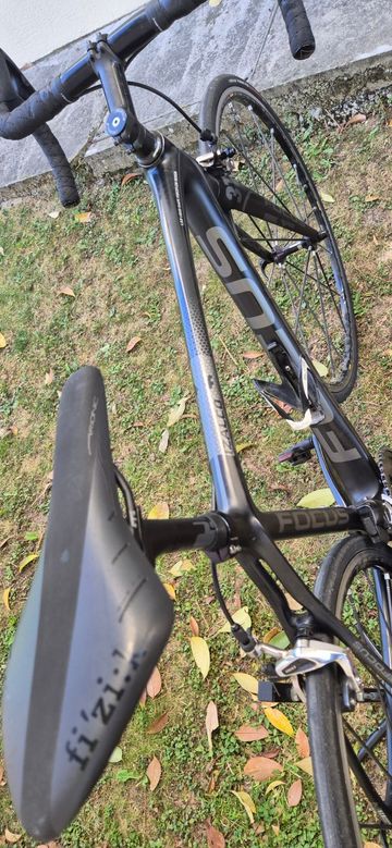 Używany Focus Izalco Pro 2016 Road & Gravel — zdjęcie 9 z 10
