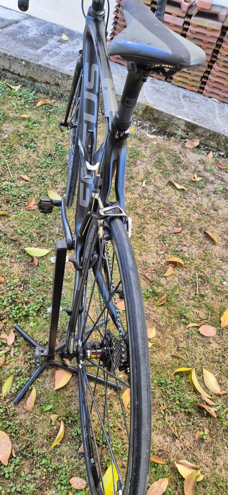 Używany Focus Izalco Pro 2016 Road & Gravel — zdjęcie 5 z 10
