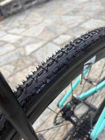 Canyon Inflite CF SL 8.0 2021 2021 Road & Gravel usato, Verde — immagine 5 di 7