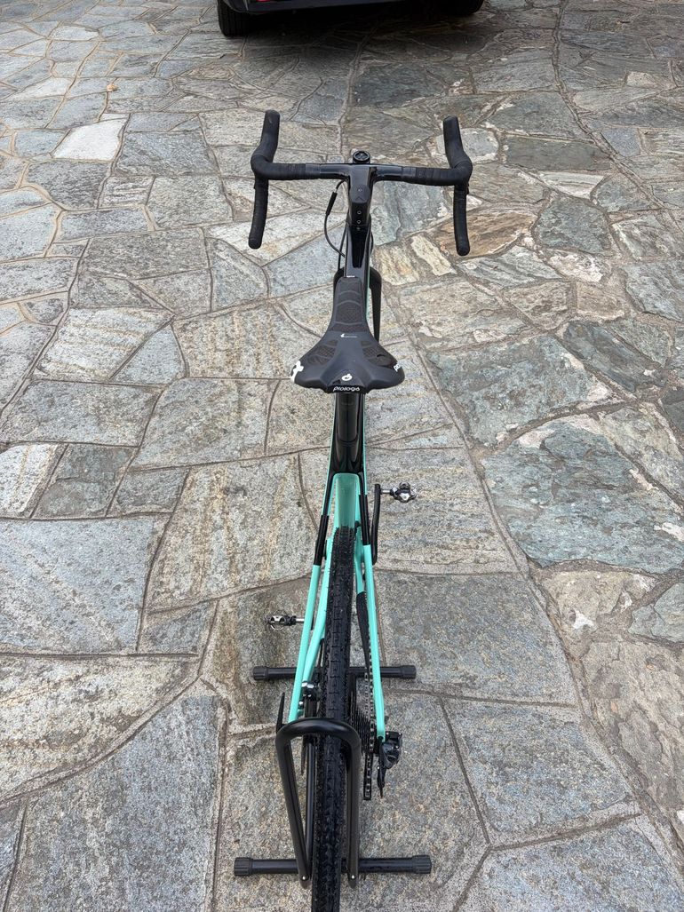 Canyon Inflite CF SL 8.0 2021 2021 Road & Gravel usato, Verde — immagine 7 di 7