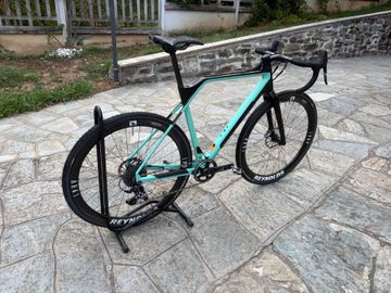 Canyon Inflite CF SL 8.0 2021 2021 Road & Gravel usato, Verde — immagine 1 di 7