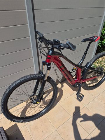 Brugt Trek Powerfly FS 4 500 2022 2022 Mountainbike — billede 2 af 3