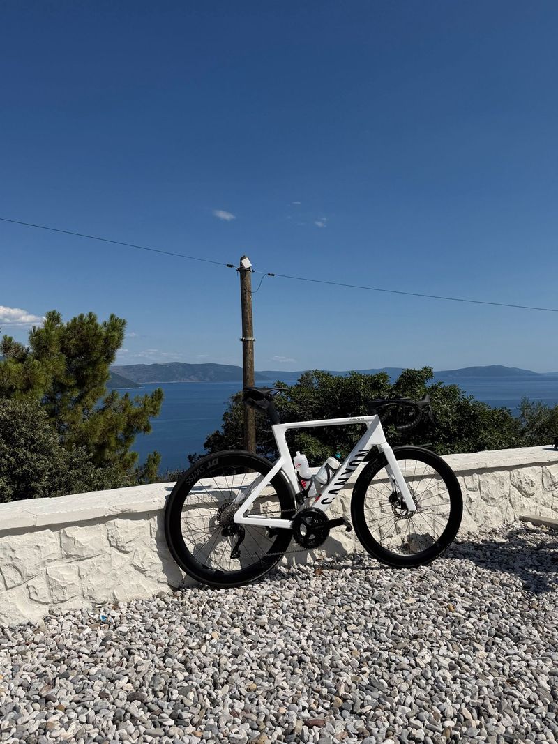 Used Canyon Aeroad CF SLX Di2 L 2026 Road & Gravel