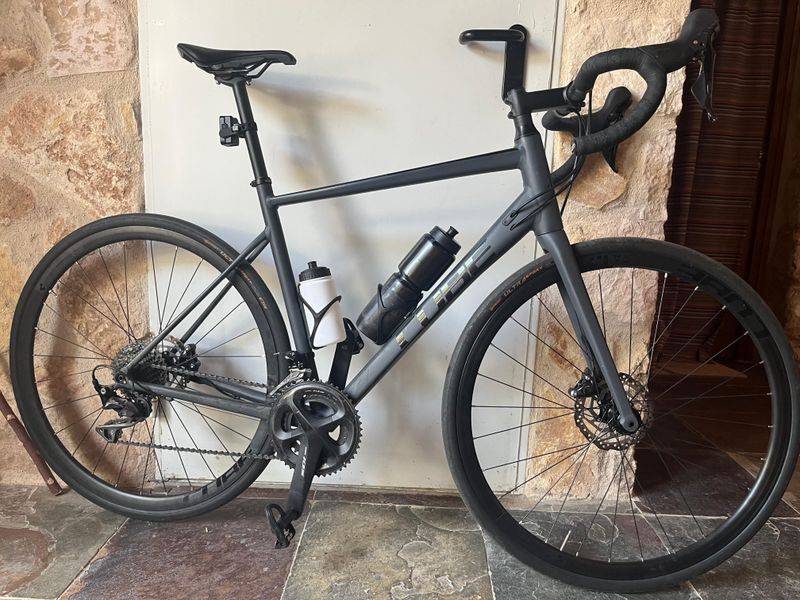Použité CUBE ATTAIN SLX 2023 2023 Road & Gravel