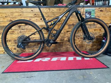 Used Specialized Stumpjumper Expert 2022 2022 Mountainbike, Black — image 2 of 11