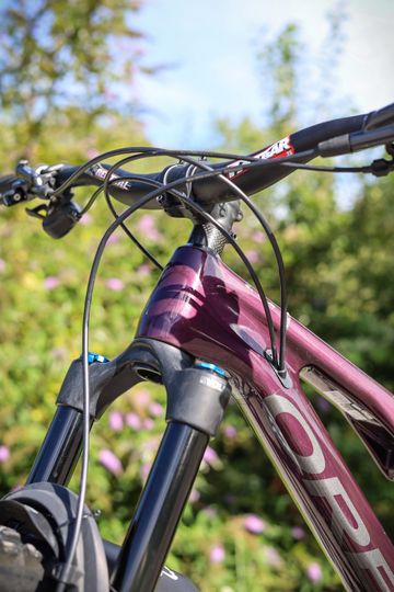 Gebrauchtes Orbea OCCAM M30 LT 2022 2022 Mountainbike, Violett, 29 — Bild 4 von 11
