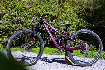 Gebrauchtes Orbea OCCAM M30 LT 2022 2022 Mountainbike, Violett, 29 — Bild 1 von 11