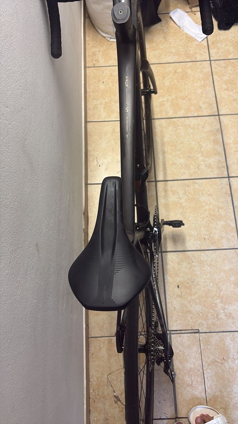 CUBE ATTAIN C:62, RACE 2025 2025 Road & Gravel usato, Nero — immagine 6 di 6