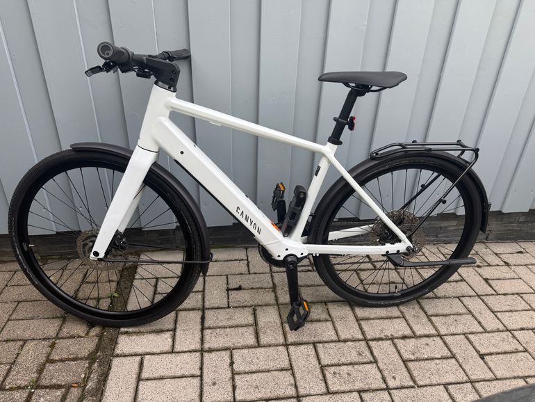 Used Canyon Commuter:ON 7 2023 Urban, White — image 2 of 5
