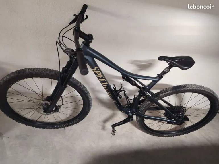 Used Specialized Epic Comp EVO 2020 2020 Mountainbike, Green, 29 — image 6 of 8