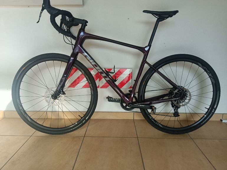 Gebrauchtes Giant Revolt Advanced 1 2020 2020 Road & Gravel, Violett — Bild 2 von 10