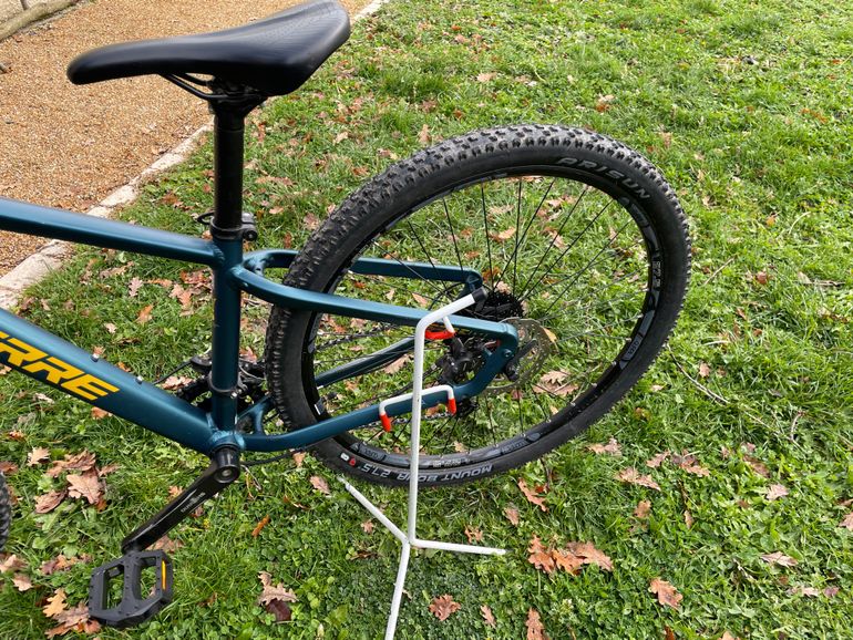 Used Lapierre Edge 5.7 2023 2023 Mountainbike, Blue, 27.5 — image 7 of 9