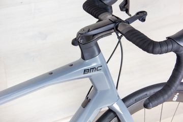 Used BMC Roadmachine SRAM Rival eTap AXS 2022 Road & Gravel, Light Gray — image 10 of 15