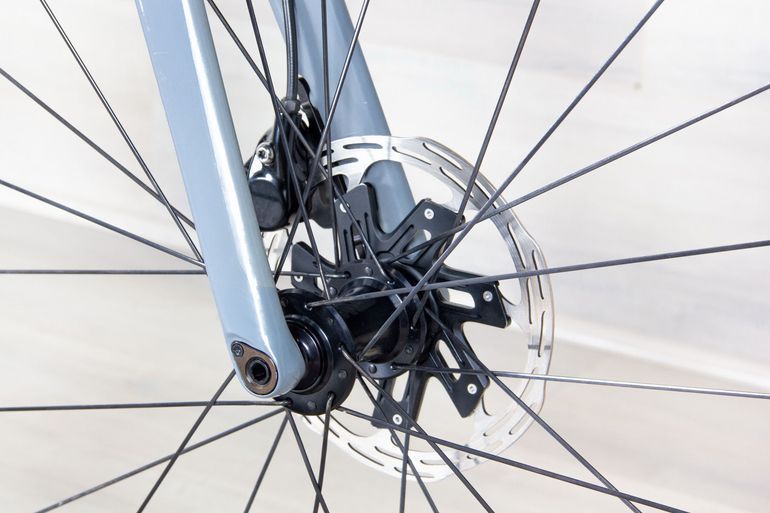 Used BMC Roadmachine SRAM Rival eTap AXS 2022 Road & Gravel, Light Gray — image 14 of 15