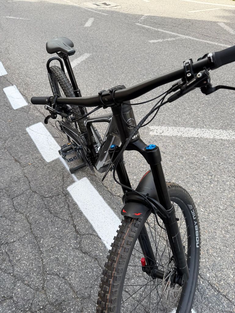 Used Scott Genius 920 2024 2024 Mountainbike, Black, 29 — image 6 of 6