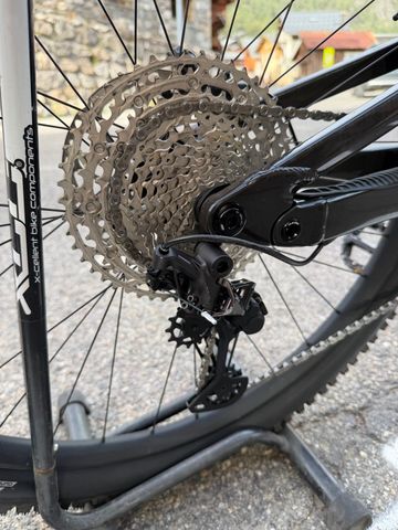 Used Scott Genius 920 2024 2024 Mountainbike, Black, 29 — image 3 of 6
