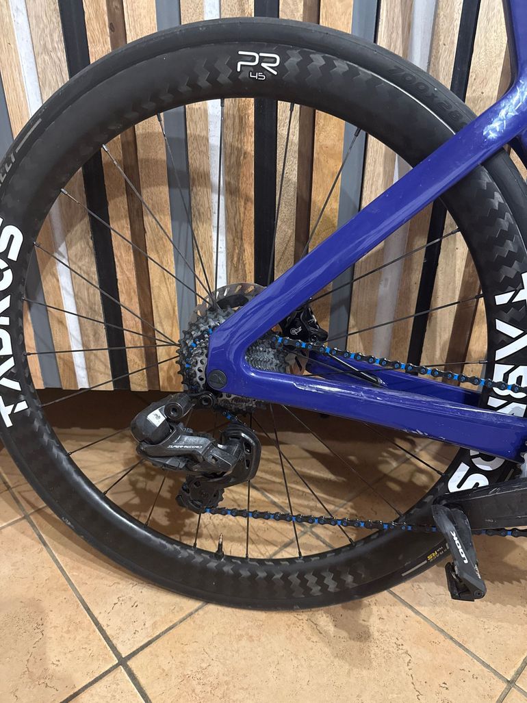Brugt Canyon Aeroad CF SLX 8 Force AXS 2023 Frameset 2023 Road & Gravel — billede 3 af 3