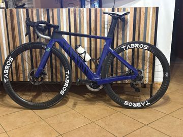 Brugt Canyon Aeroad CF SLX 8 Force AXS 2023 Frameset 2023 Road & Gravel — billede 2 af 3
