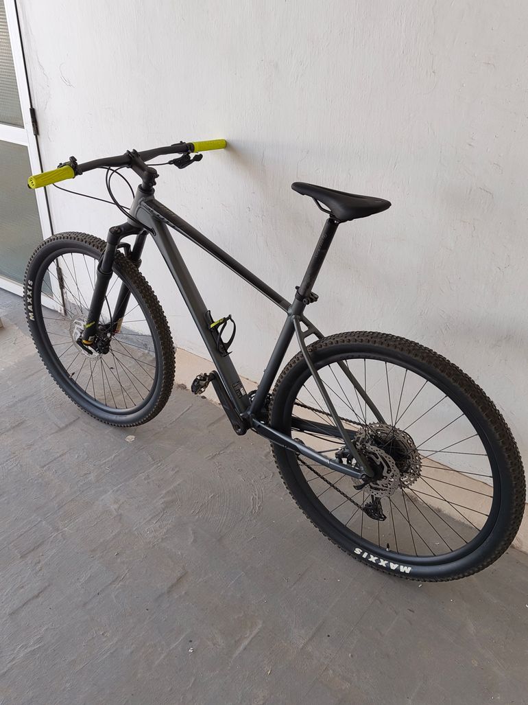 Used Scott Scale Shimano Deore 2020 Mountainbike, Black — image 3 of 3