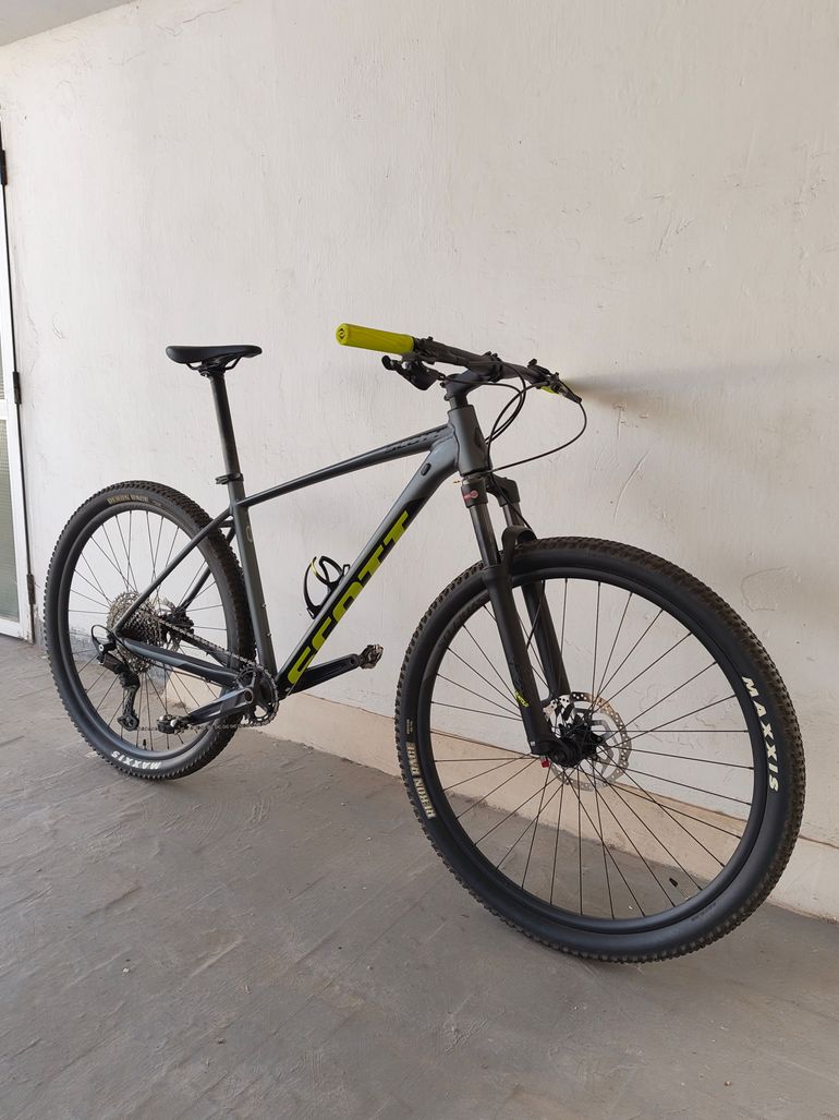 Used Scott Scale Shimano Deore 2020 Mountainbike, Black — image 2 of 3