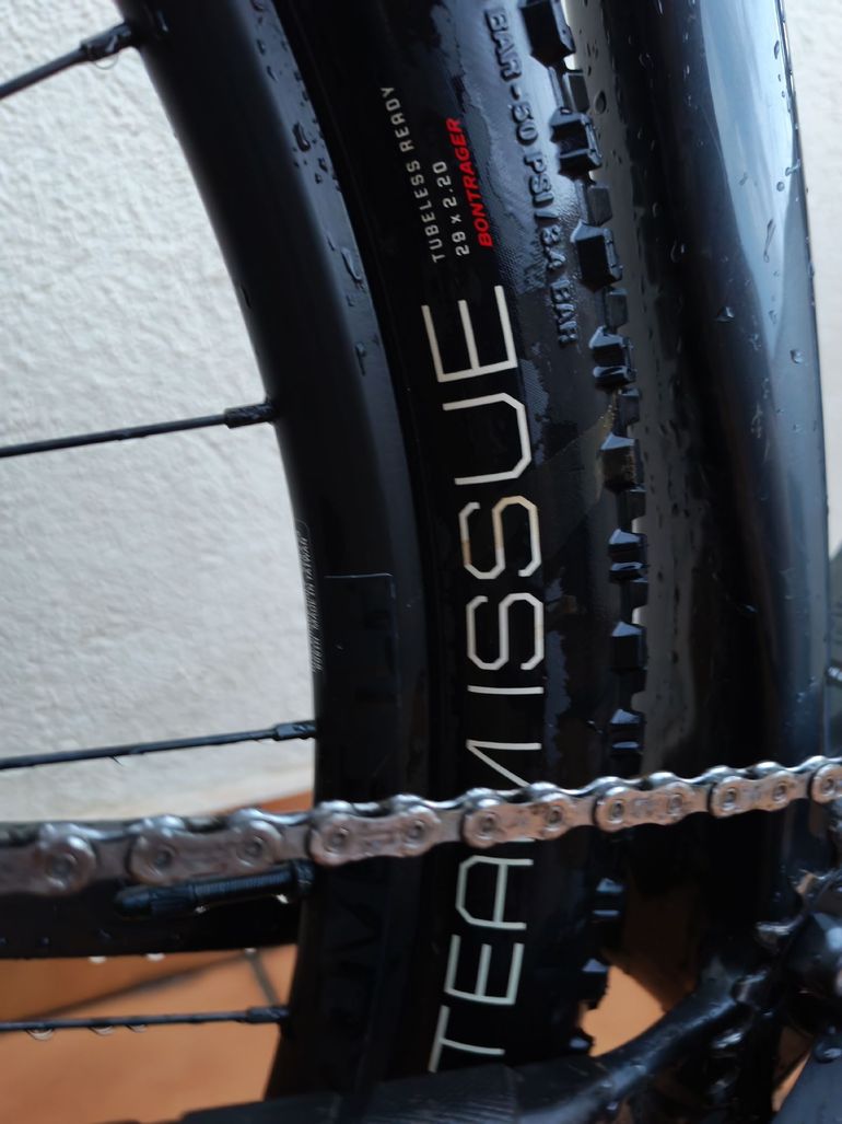 Used Trek Procaliber 9.5 2022 2022 Mountainbike, Black, 29 — image 3 of 34