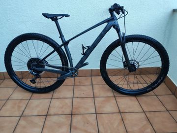 Used Trek Procaliber 9.5 2022 2022 Mountainbike, Black, 29 — image 22 of 34