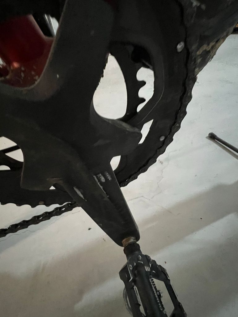Used Giant Revolt 1 2022 2022 Road & Gravel, Red — image 8 of 13