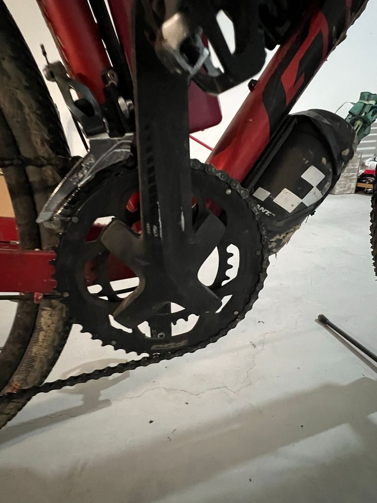 Used Giant Revolt 1 2022 2022 Road & Gravel, Red — image 7 of 13