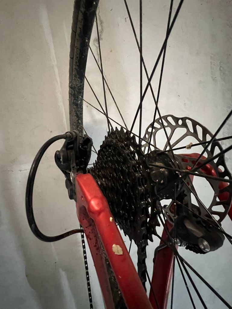 Used Giant Revolt 1 2022 2022 Road & Gravel, Red — image 13 of 13