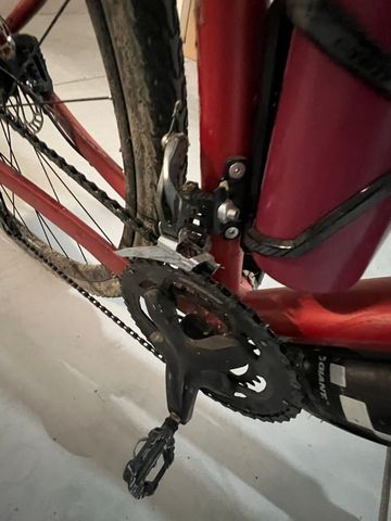 Used Giant Revolt 1 2022 2022 Road & Gravel, Red — image 12 of 13